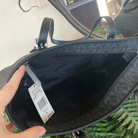 Brand New Michael Kors Black Top Zipper Double Strap Shoulder Bag Jet Set Tote - Picture 13 of 16